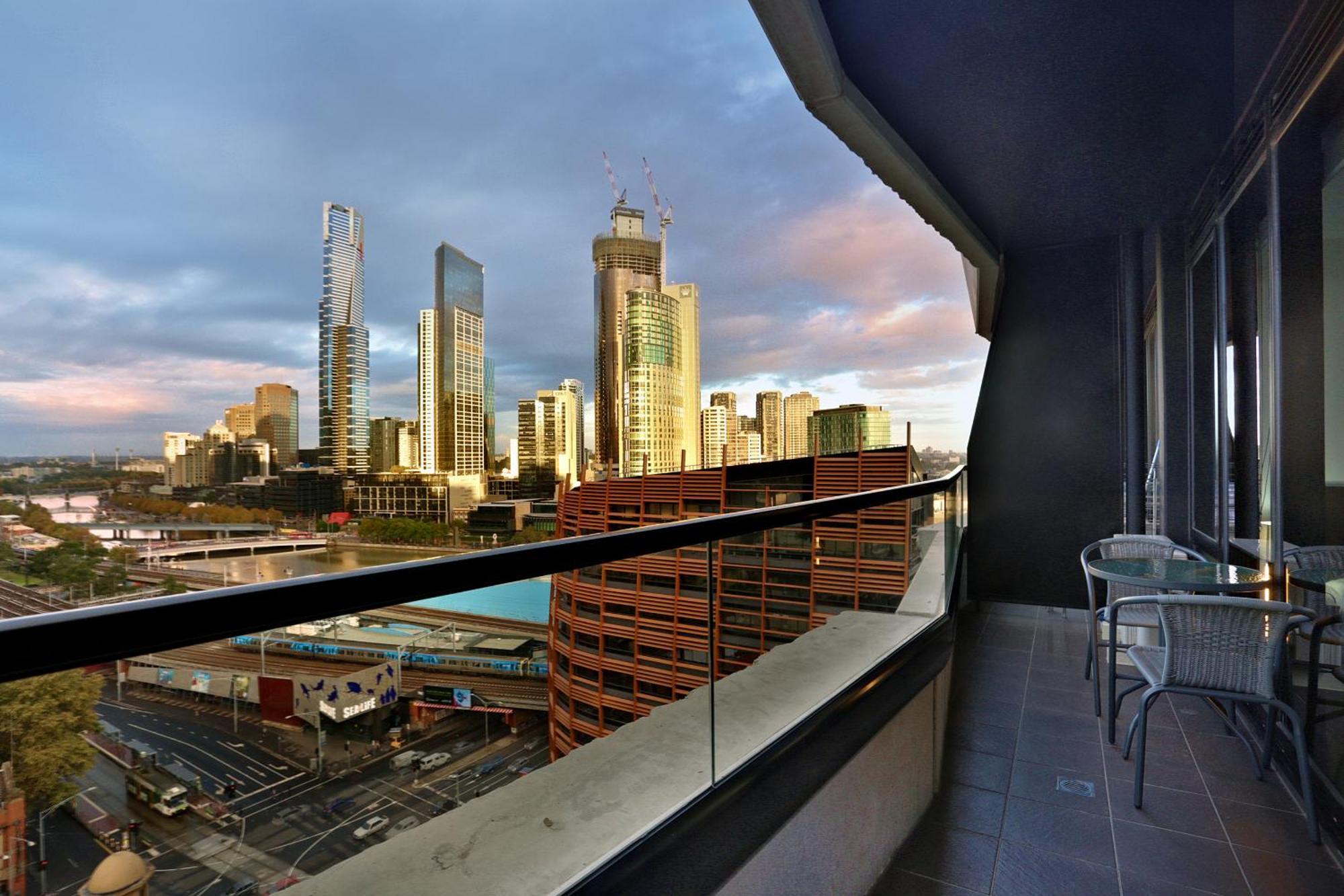 Aura On Flinders Serviced Apartments Melbourne Ngoại thất bức ảnh